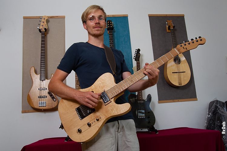 Christopher Schuetz - Maître luthier