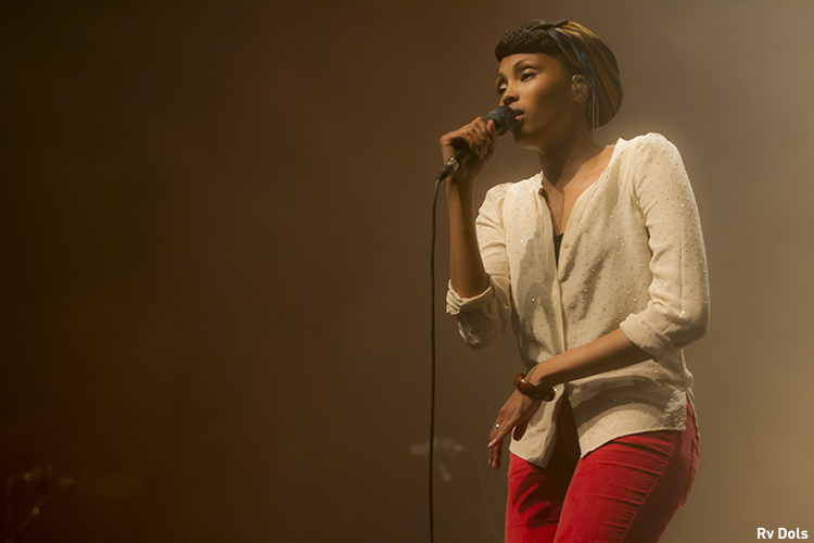 Imany photo Rv Dols